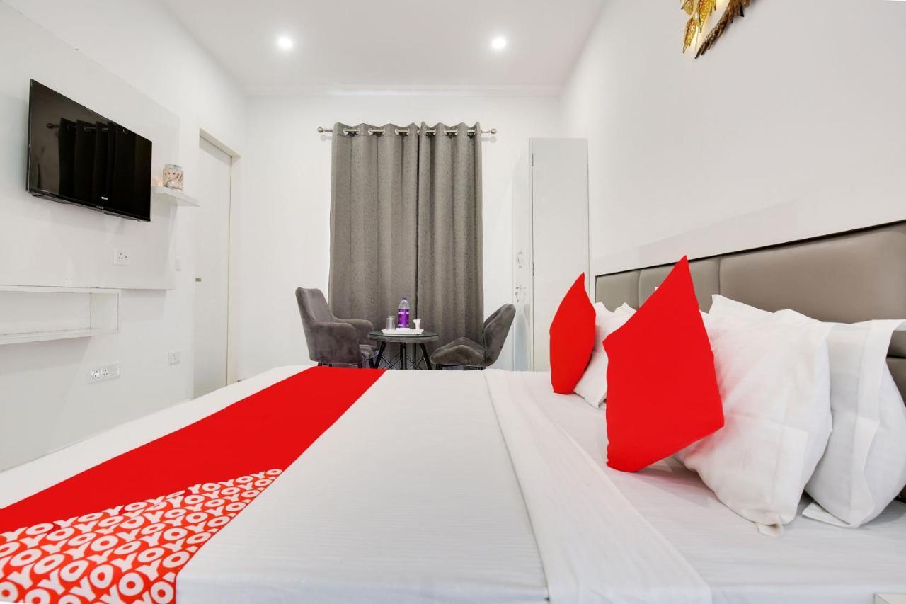 Hotel O Sky White House ลูดิฮานา ภายนอก รูปภาพ