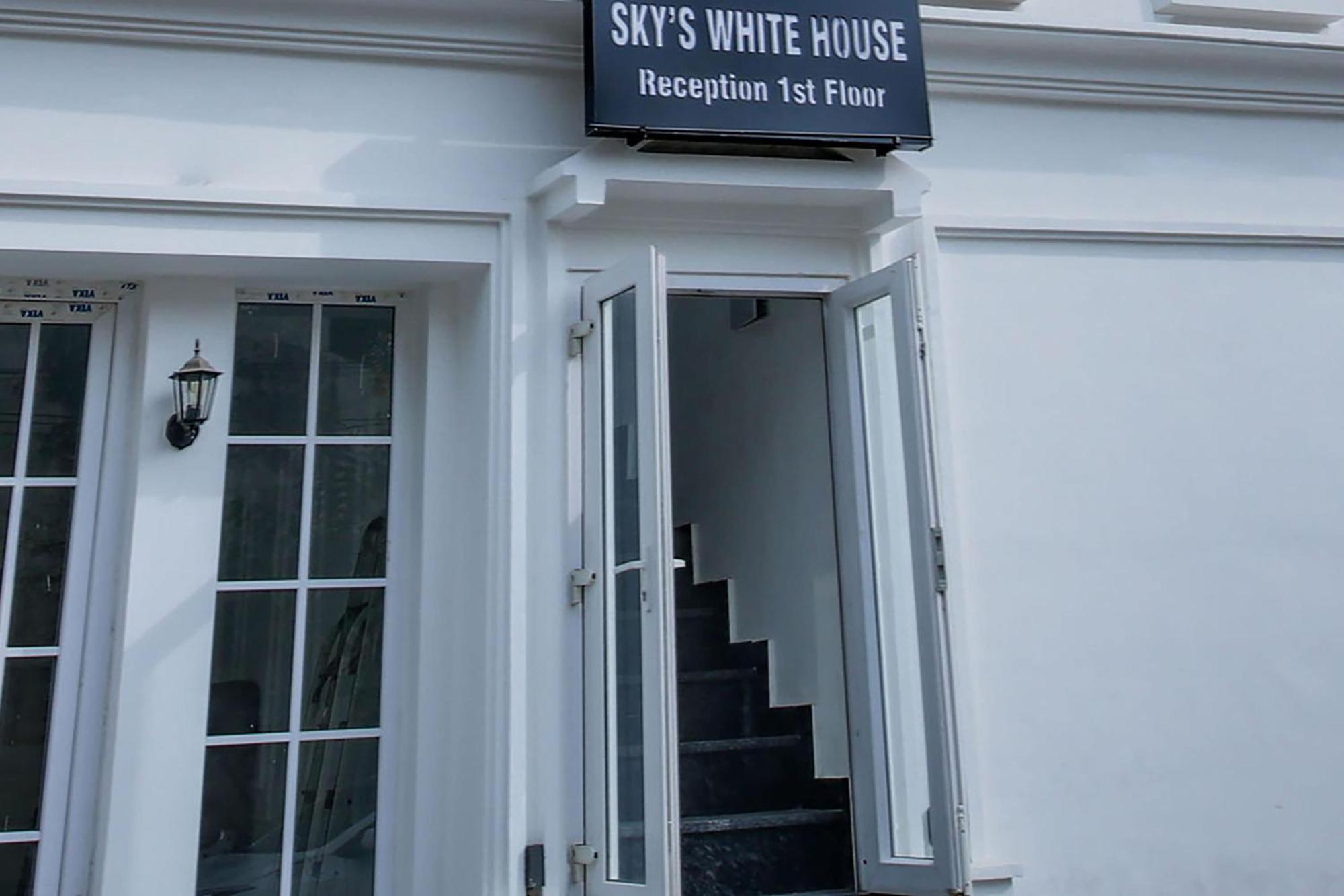 Hotel O Sky White House ลูดิฮานา ภายนอก รูปภาพ